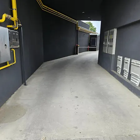 Paradiso - Free Parking *