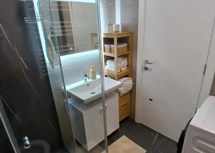 Paradiso - Free Parking