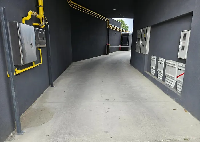 Paradiso - Free Parking *